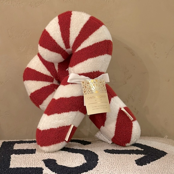 ‼️NEW‼️ Cynthia Rowley Candy Cane Pillows - Picture 1 of 2